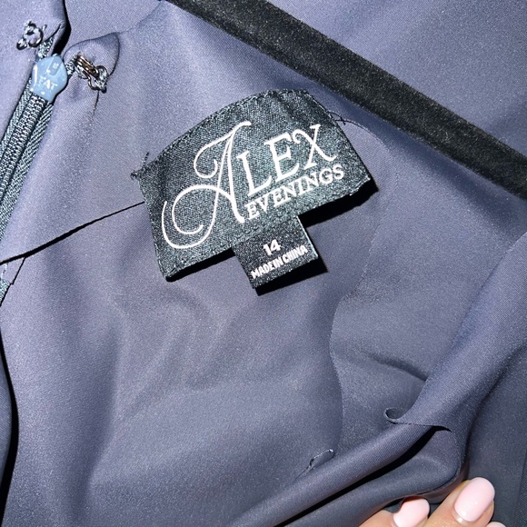 Alex Evenings Women's Slimming Short Ruched Dress with Ruffle - Picture 8 of 8